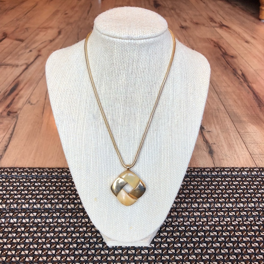 Vintage Crown Trifari Gold and Lucite Necklace